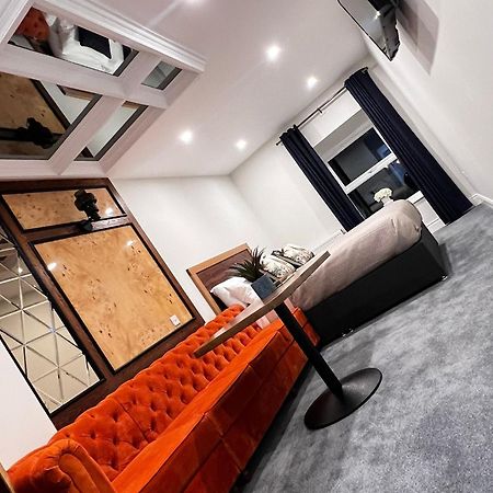 53 Luxury Rooms Мейнут Екстериор снимка