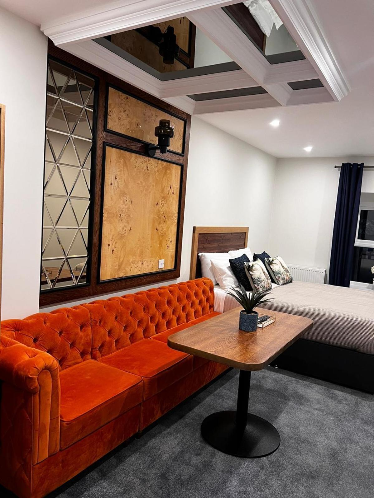 53 Luxury Rooms Мейнут Екстериор снимка